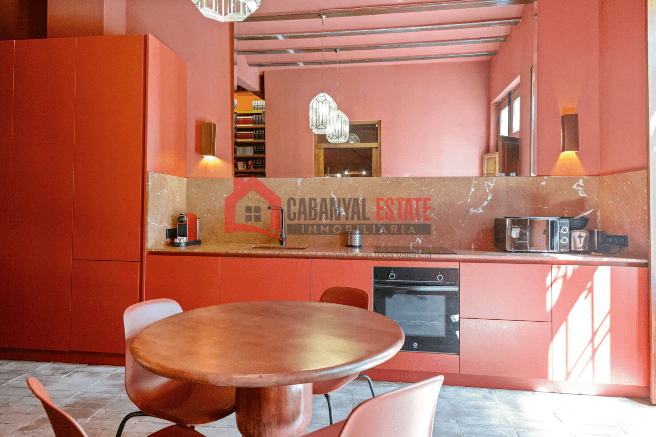 Diseño, historia y ubicación prime: joya reformada en el corazón del Cabanyal