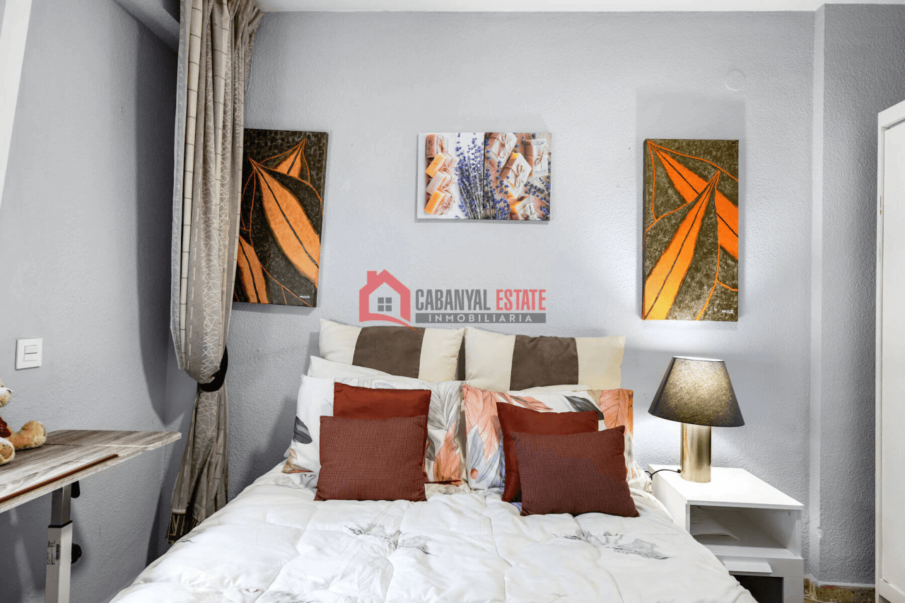 Piso frente al Parque del Oeste. Vistas despejadas, 4 hab. ¡Precio Negociable!