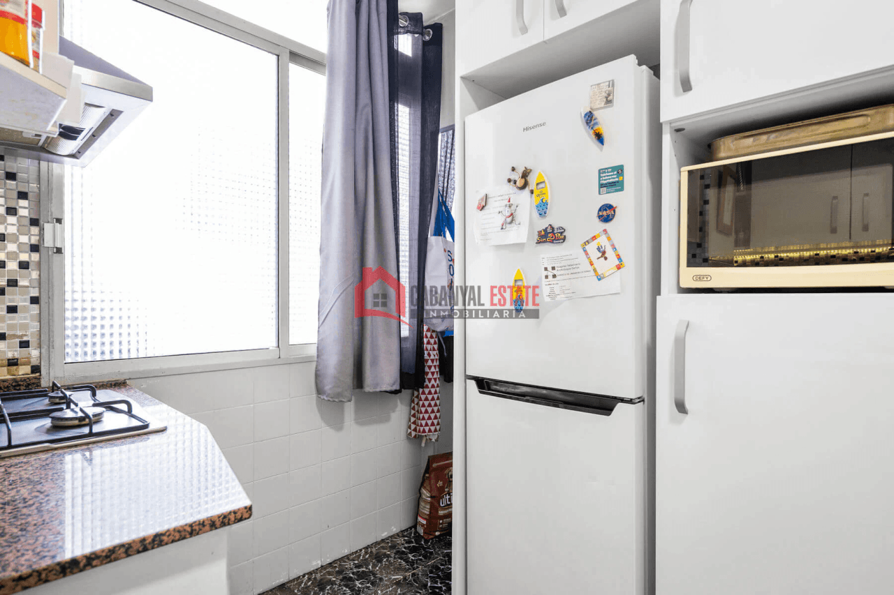 Piso frente al Parque del Oeste. Vistas despejadas, 4 hab. ¡Precio Negociable!