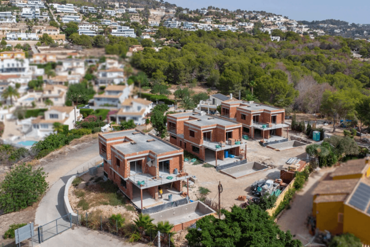 Exclusiva villa de obra nueva con piscina y eficiencia A en Calpe (Gran Sol)