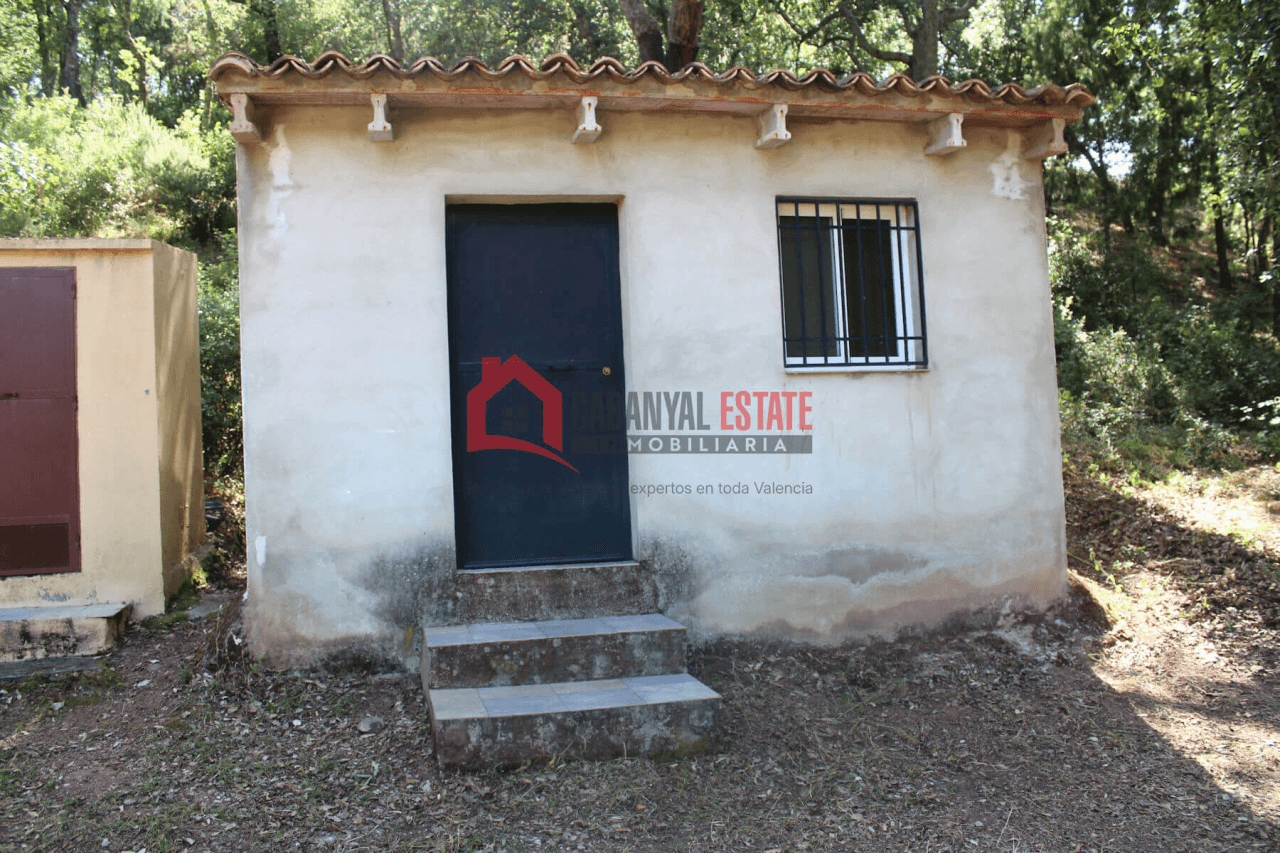 Encantadora finca rústica con chalet en Fuencaliente: Naturaleza, privacidad y confort